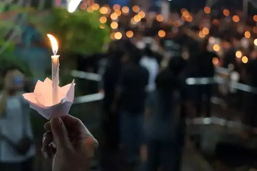 Pet Cremation Urns for Eternal Flame Memorials: Representing Everlasting Love