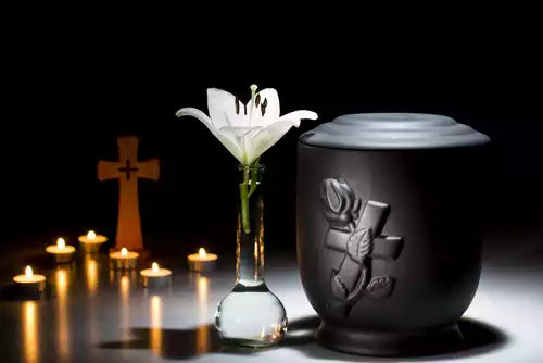 Pet Funeral Memorial Candles: Lighting Candles in Remembrance of Your Pet